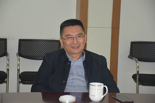 高新區(qū)管委會紀檢監(jiān)察工委書記 孟凡農(nóng)一行蒞臨公司調研指導